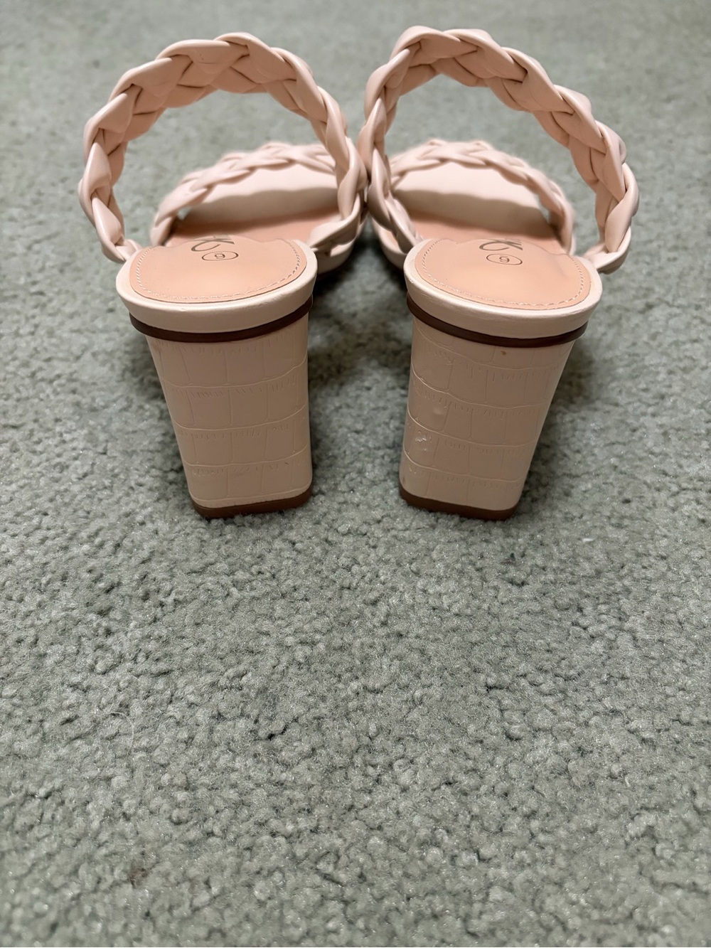 Nude Heels - Picture 3 of 5